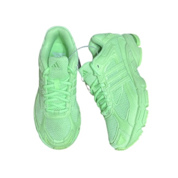 Adidas NWT RESPONSE CL Sneakers Green Spark Running Shoes Activewear size 7 - Picture 2 of 12